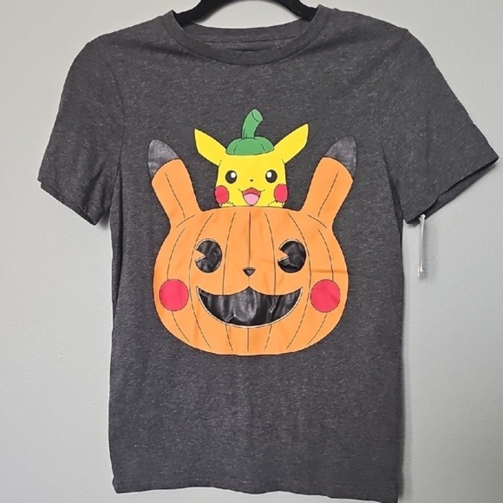 Pokemon Pikachu Halloween NWT Short Sleeve Gray Tee Cotton Blend Boys Size Large
